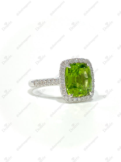 Natural Peridot 3.21ct Ring