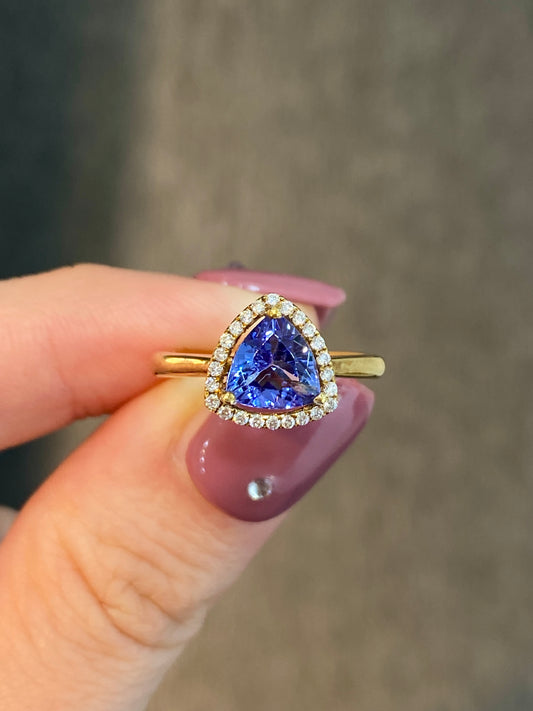 Natural Tanzanite 1.03ct Ring