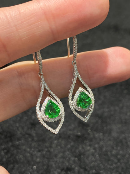 Natural Green Garnet (Tsavorite) 2.14ct Earrings