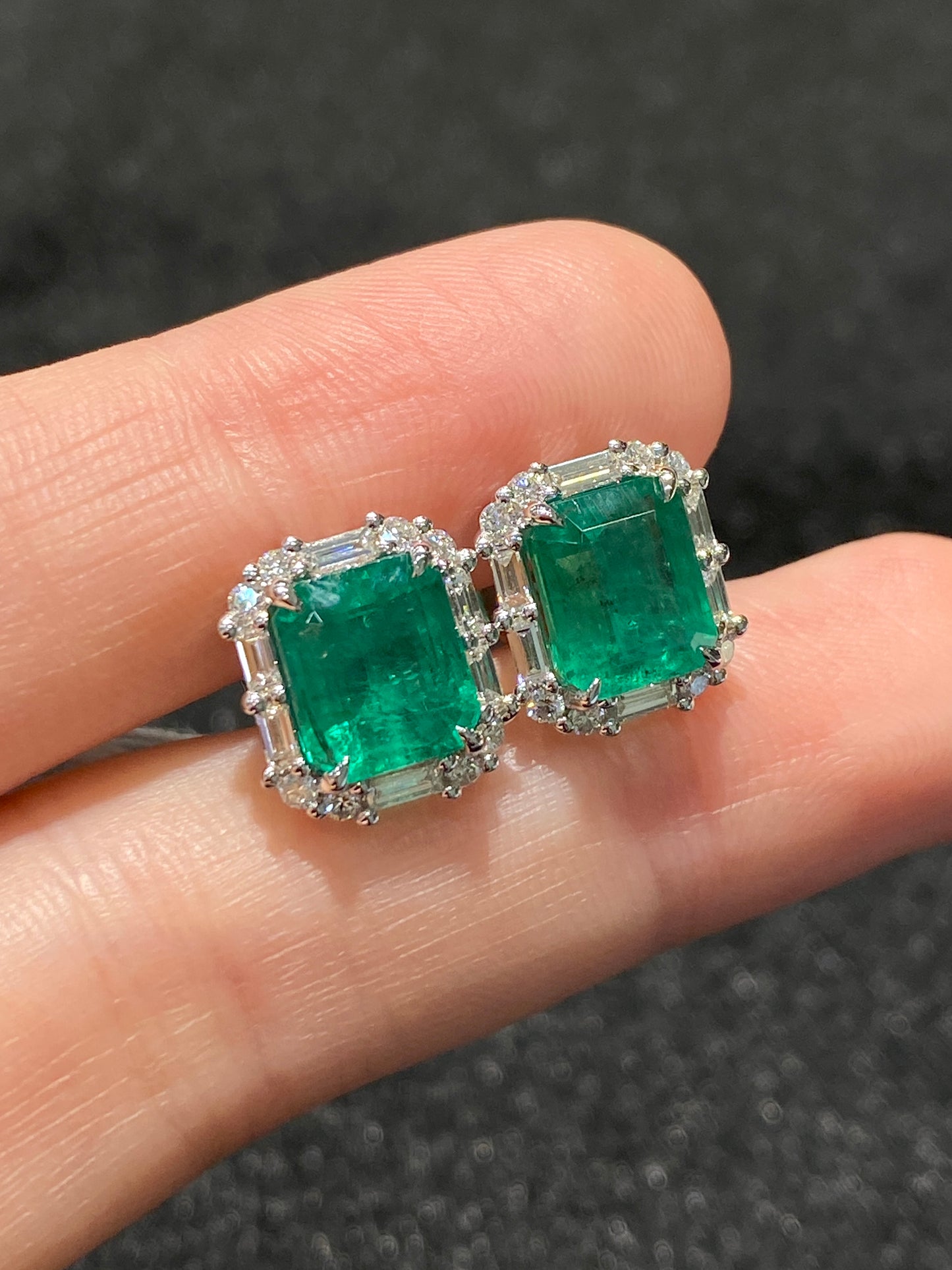 Natural Emerald 4.84ct Earrings