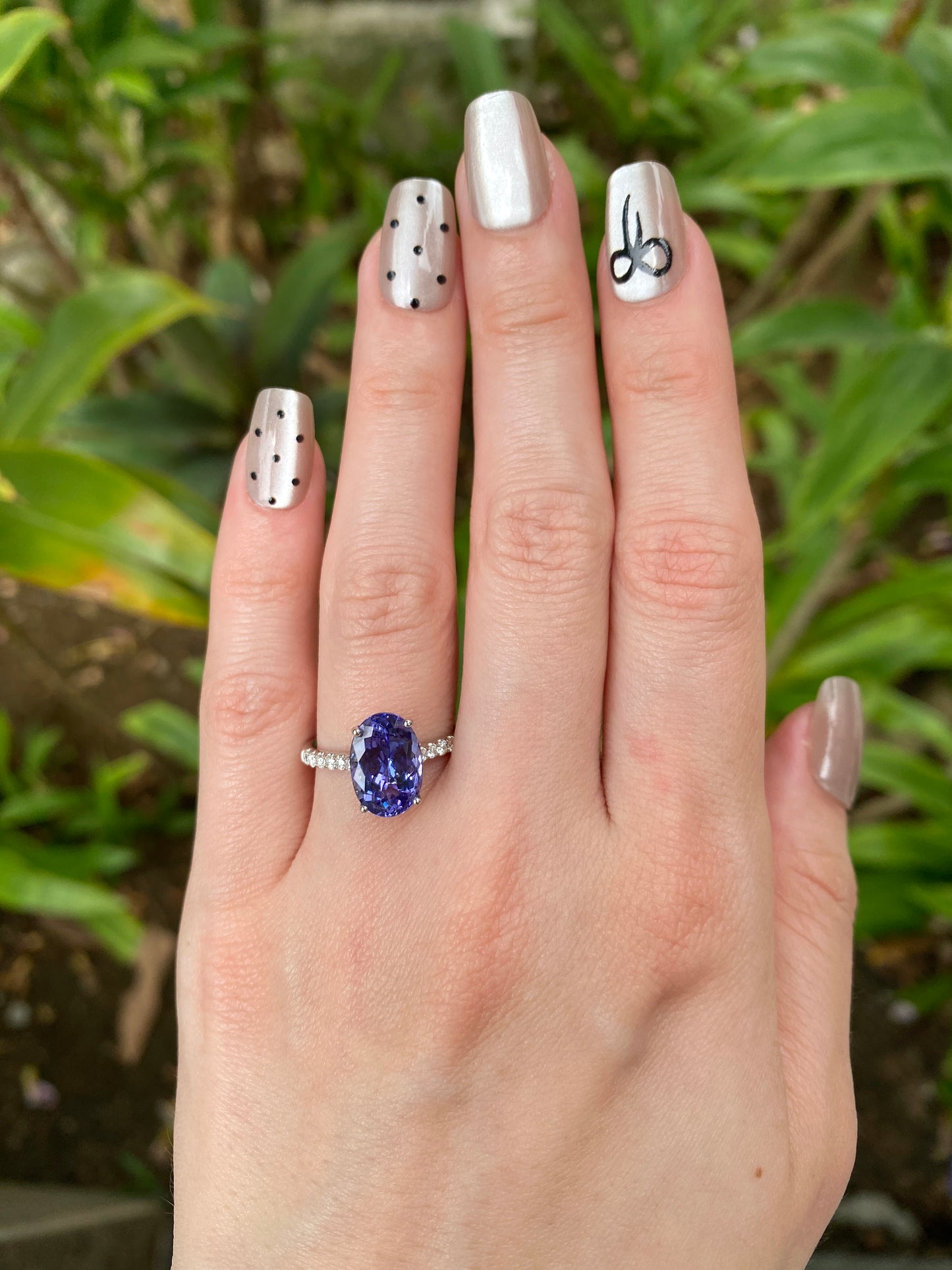 Natural Tanzanite 3.55ct Ring