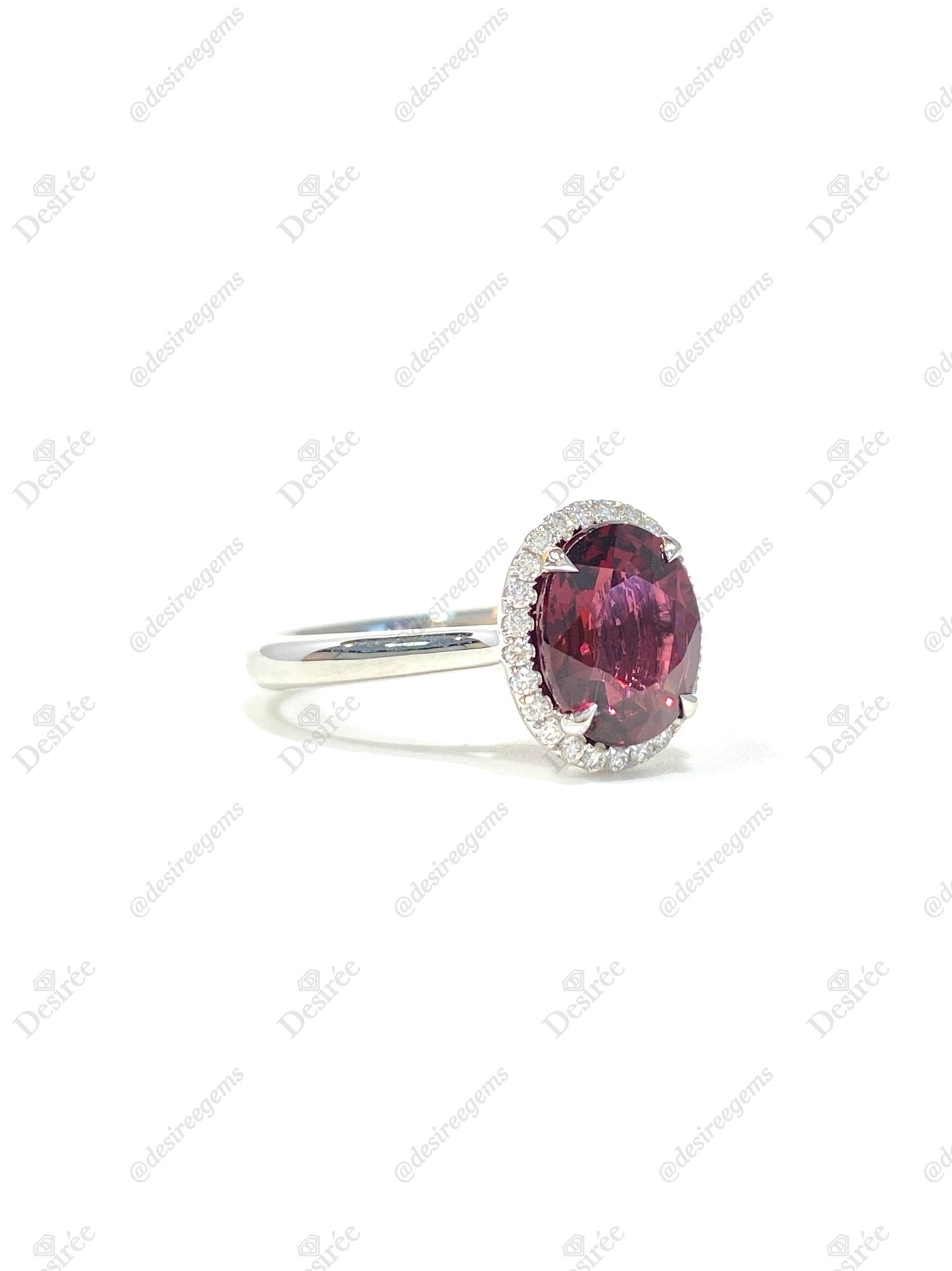 Natural Red Garnet 2.52ct Ring