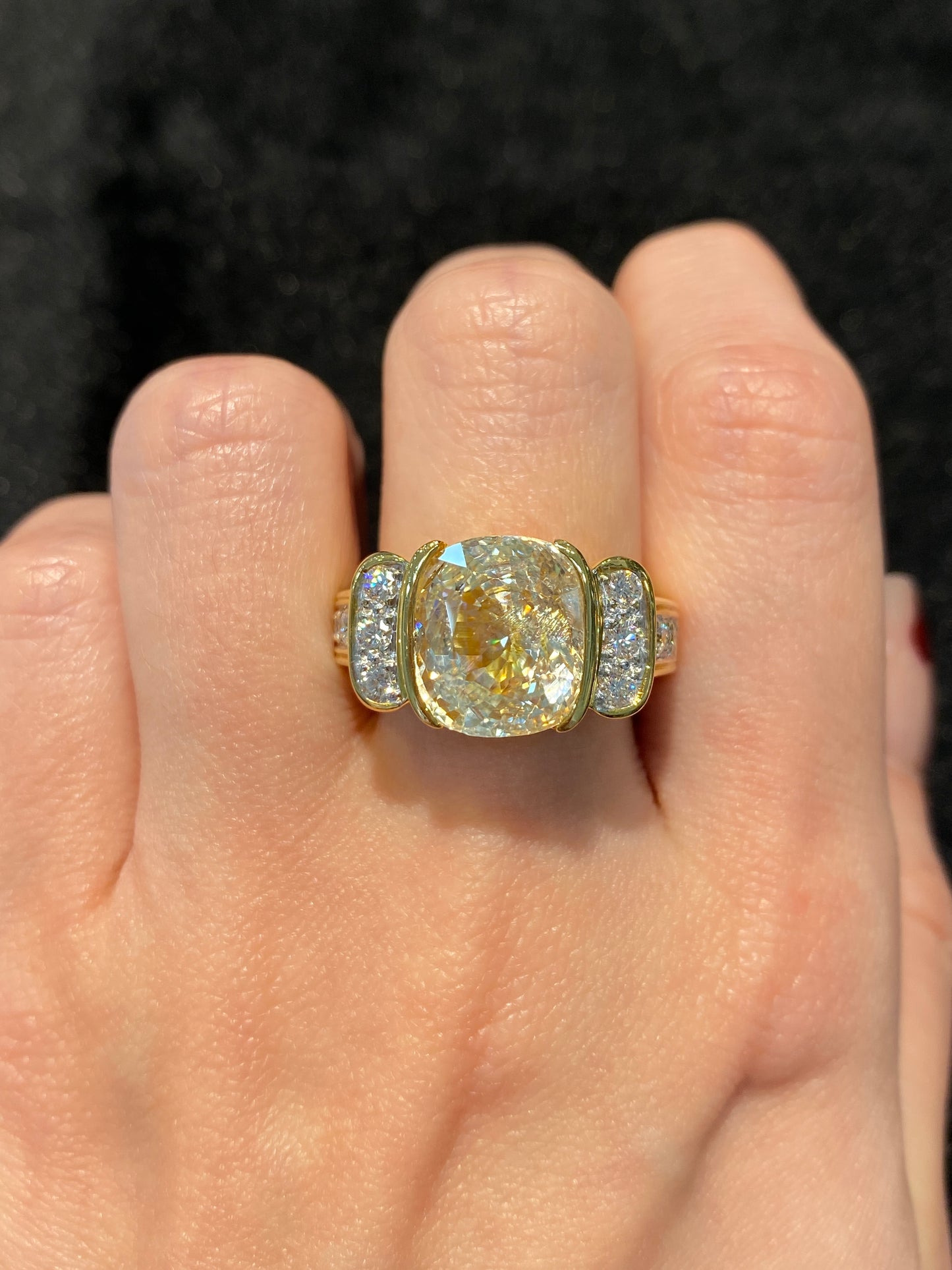 Natural Unheated Yellow Sapphire 10.56ct Ring