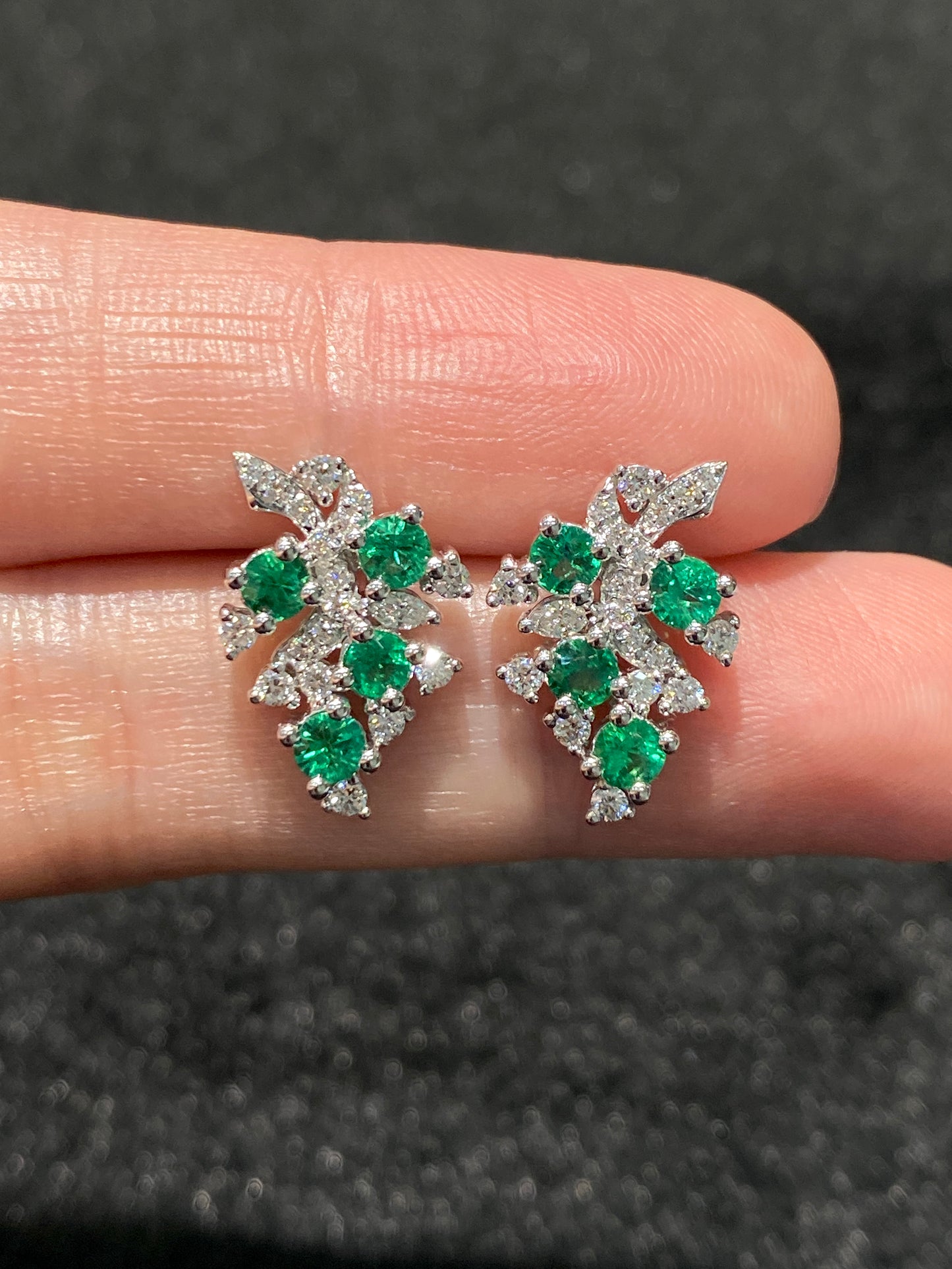 Natural Emerald 0.81ct Earrings