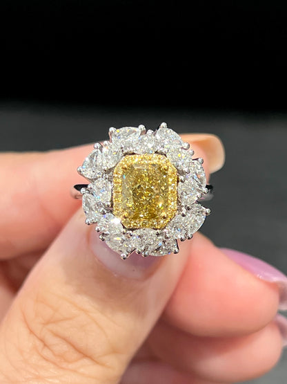Natural Yellow Diamond 1.50ct Ring set with 1.67ct Natural diamonds in 18K white gold Fine Jewellery