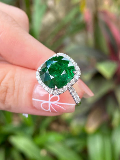 Natural Tsavorite Green Garnet 7.63ct Ring