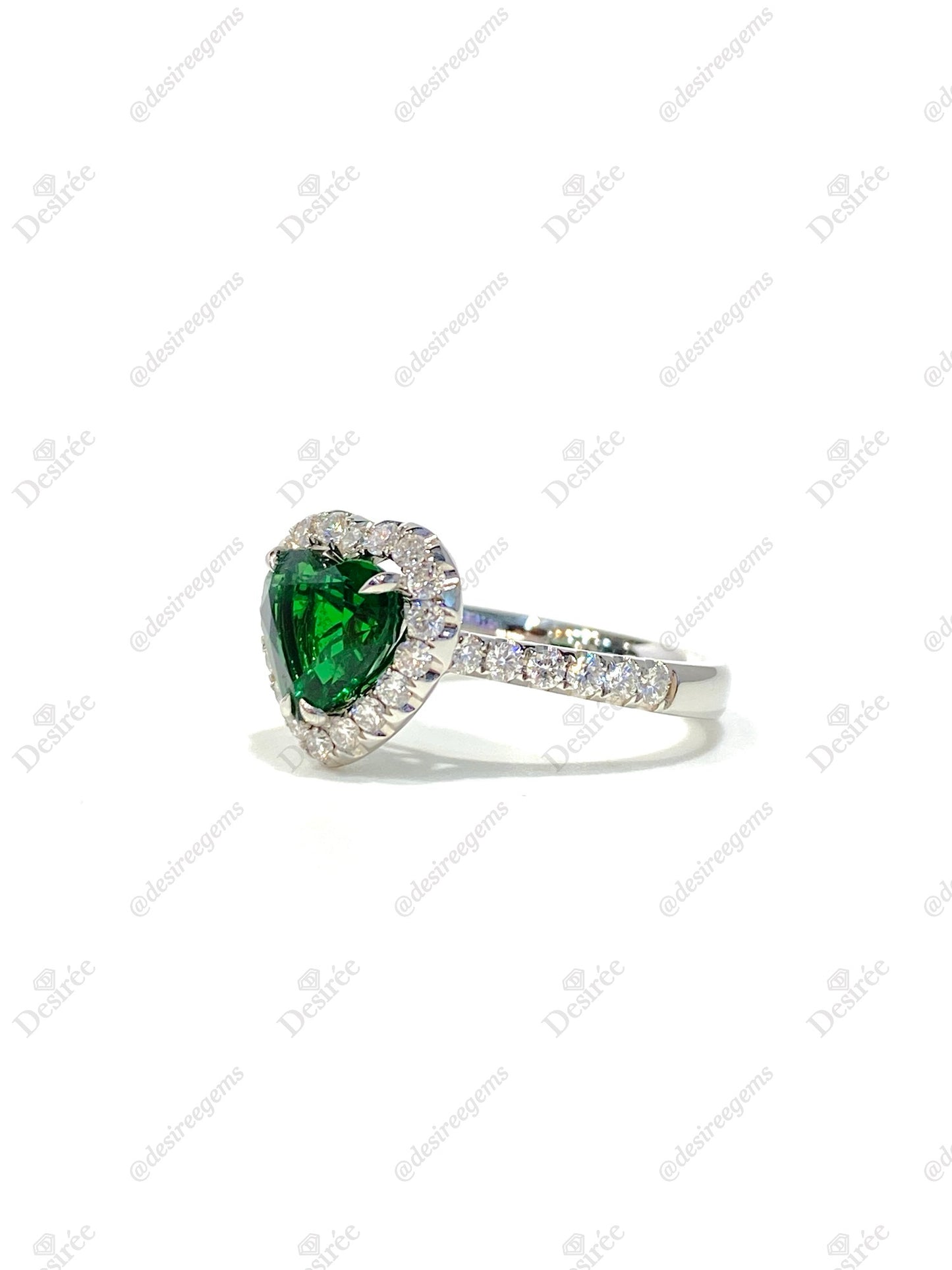 Natural Green Garnet Tsavorite 2.12ct Ring