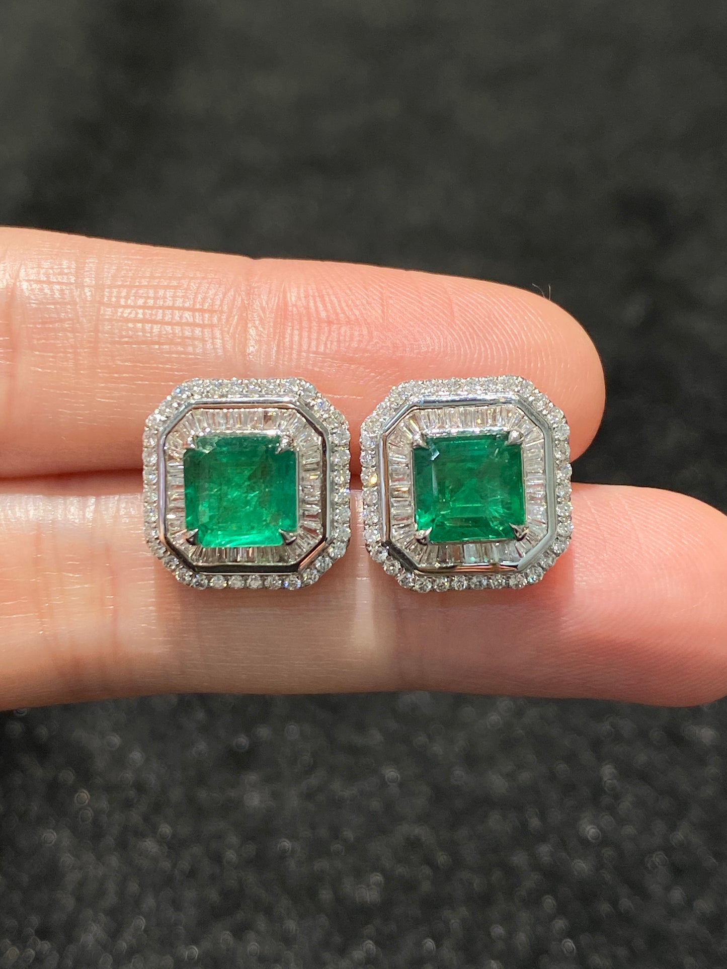 Natural Emerald 2.70ct Earrings