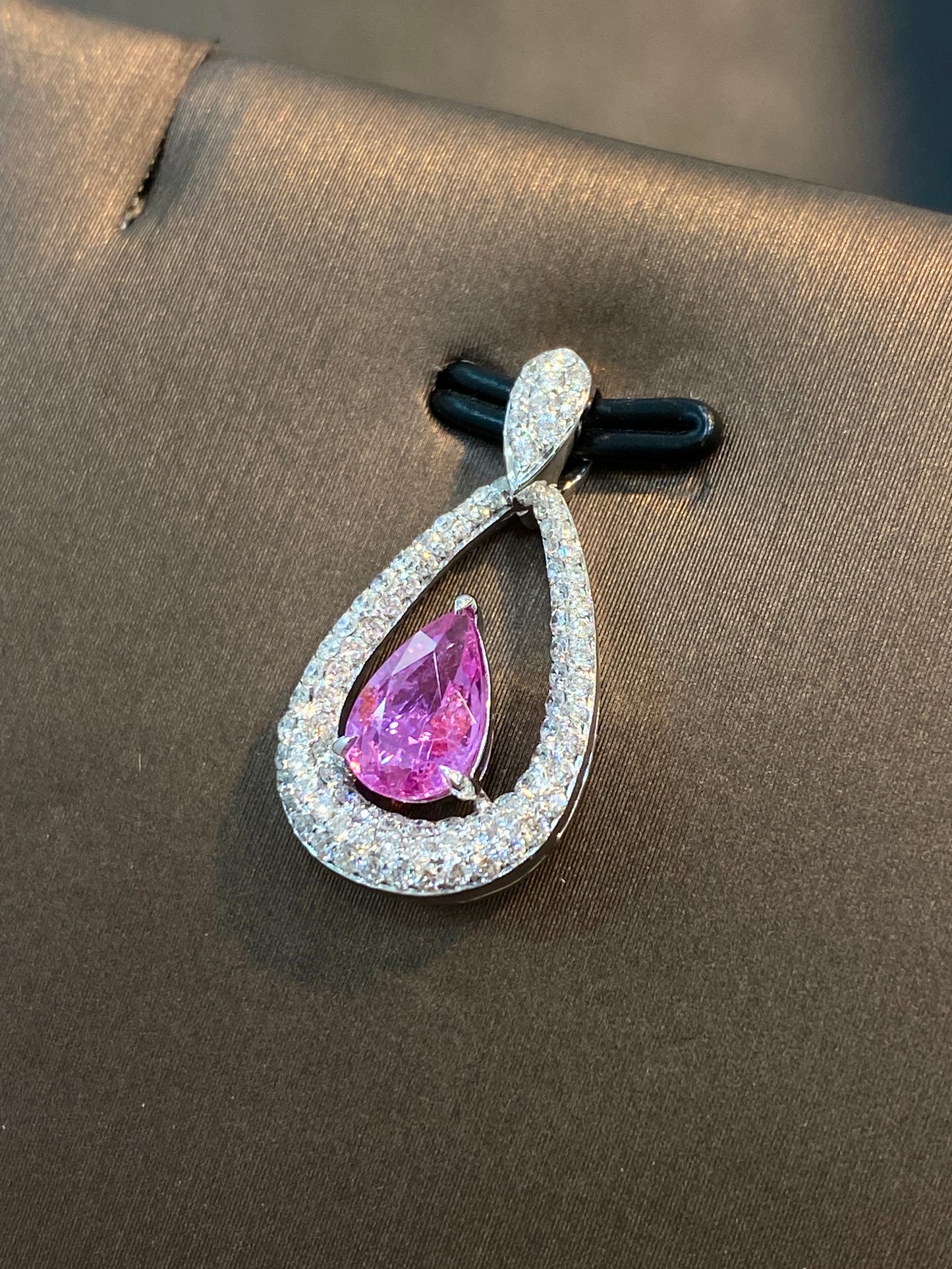 Natural Pink Sapphire Pendant 1.04ct