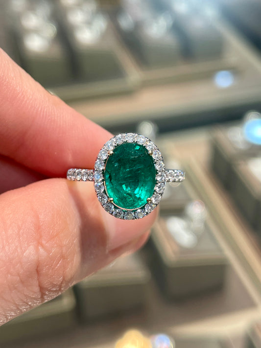 Natural Emerald 2.77ct Ring set with Natural Diamonds in 18K White Gold Singapore Gemstone Fine Jewelry