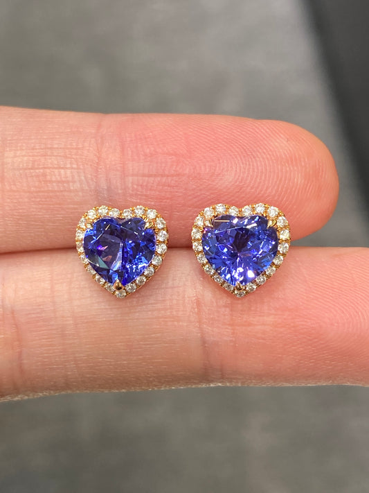 Natural Tanzanites 2.56ct Earrings