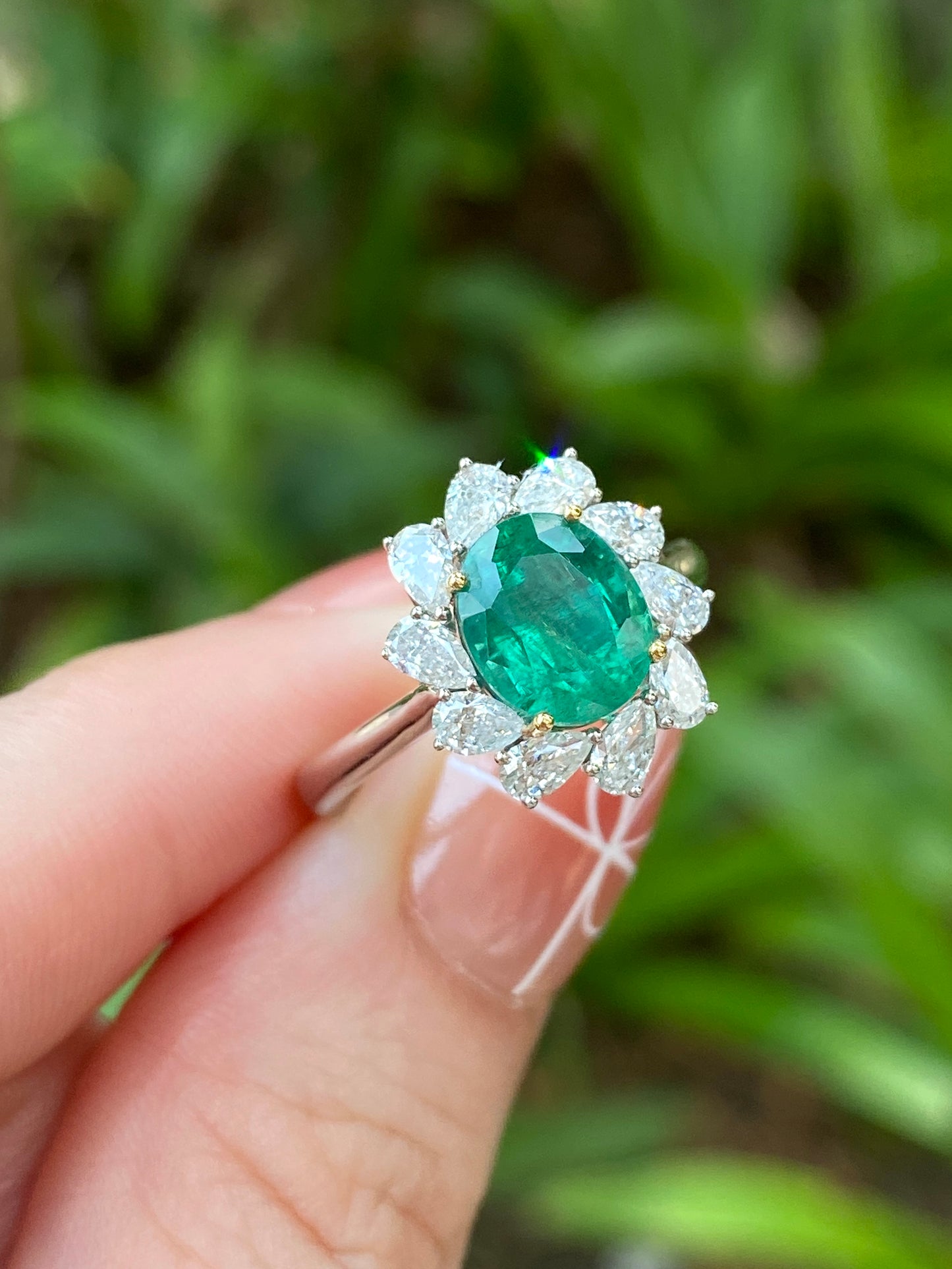Natural Emerald 2.05ct Ring