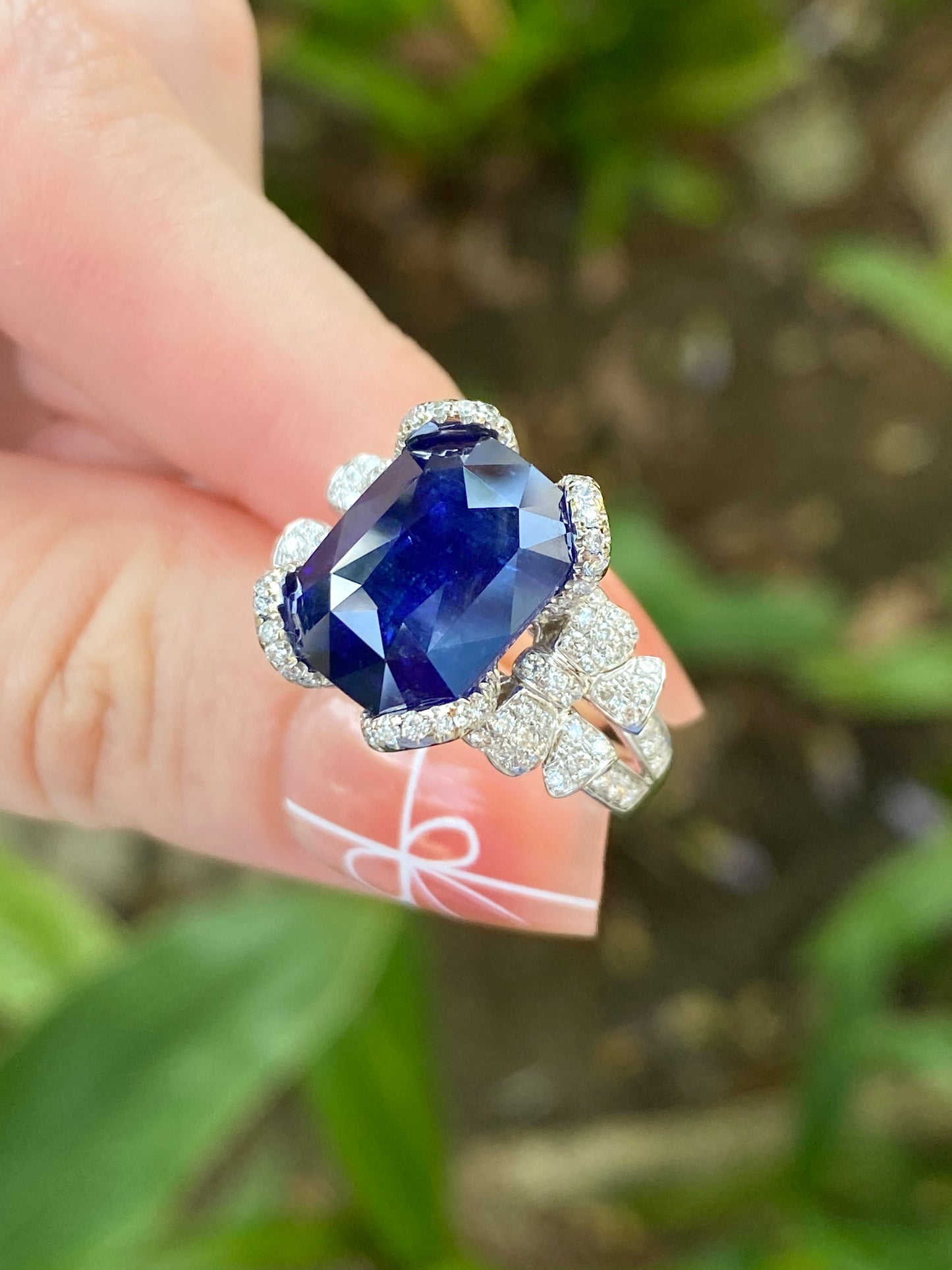 Natural Royal Blue Sapphire 8.41ct Ring