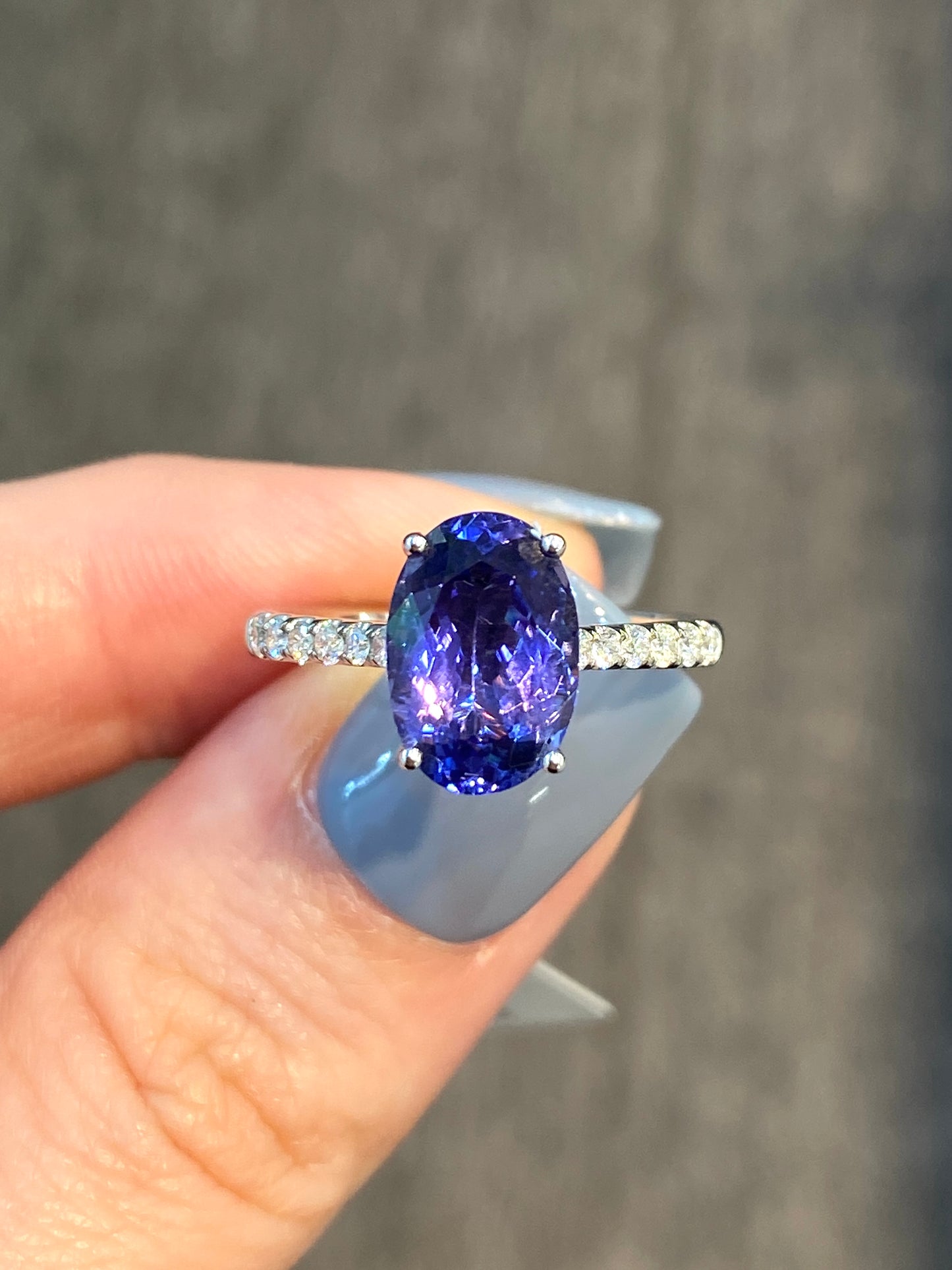 Natural Tanzanite 2.64ct Ring