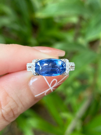 Natural Blue Sapphire 2.92ct Ring
