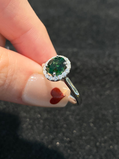 Natural Green Garnet / Tsavorite 1.29ct Ring