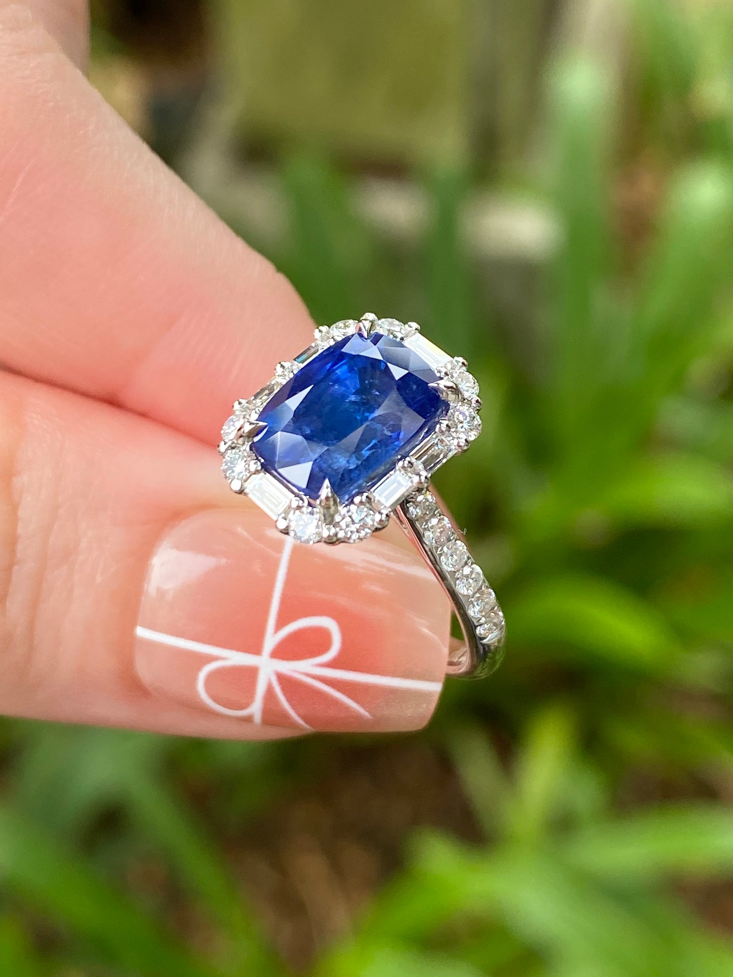 Natural Royal Blue Sapphire 4.19ct Ring
