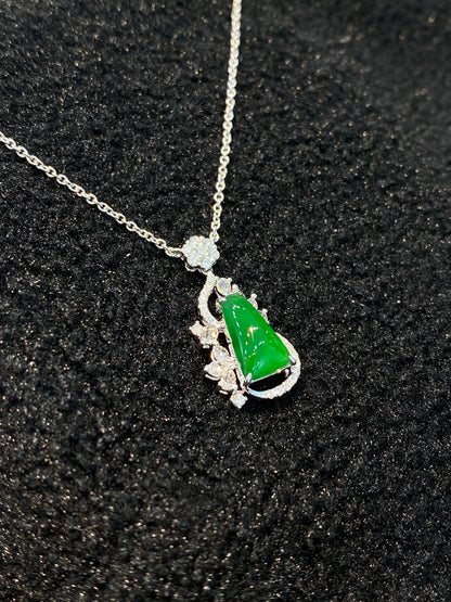 Natural Type A Green Jadeite 2.55ct Pendant