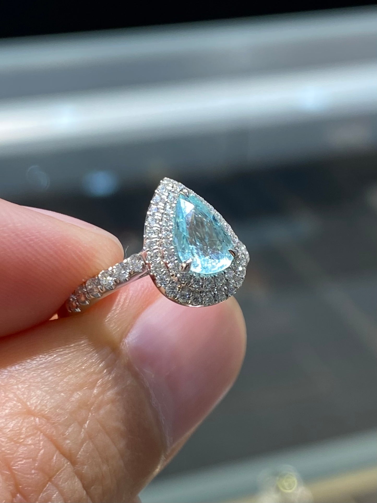 Natural Paraiba Tourmaline 0.94ct Ring