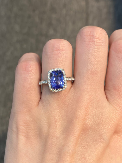 Natural Tanzanite 2.10ct Ring