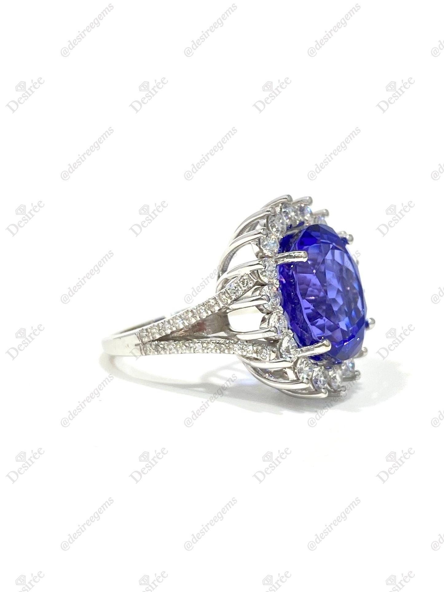 Natural Tanzanite 9.48ct Ring