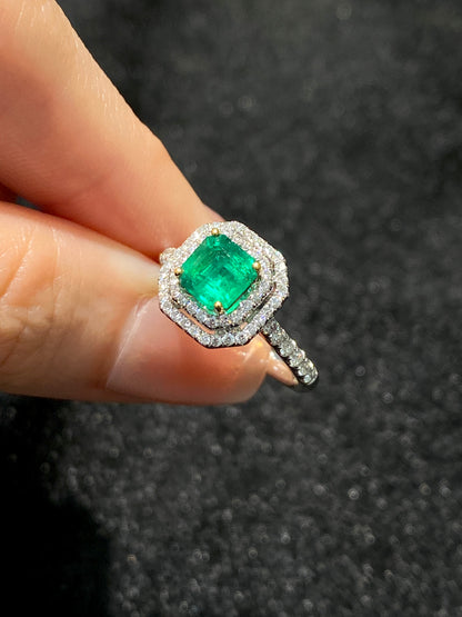 Natural Colombian Emerald 0.96ct Ring