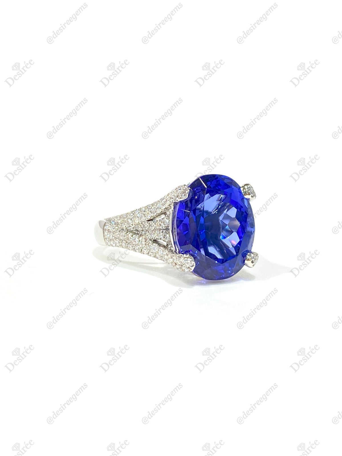 Natural Tanzanite 9.48ct Ring