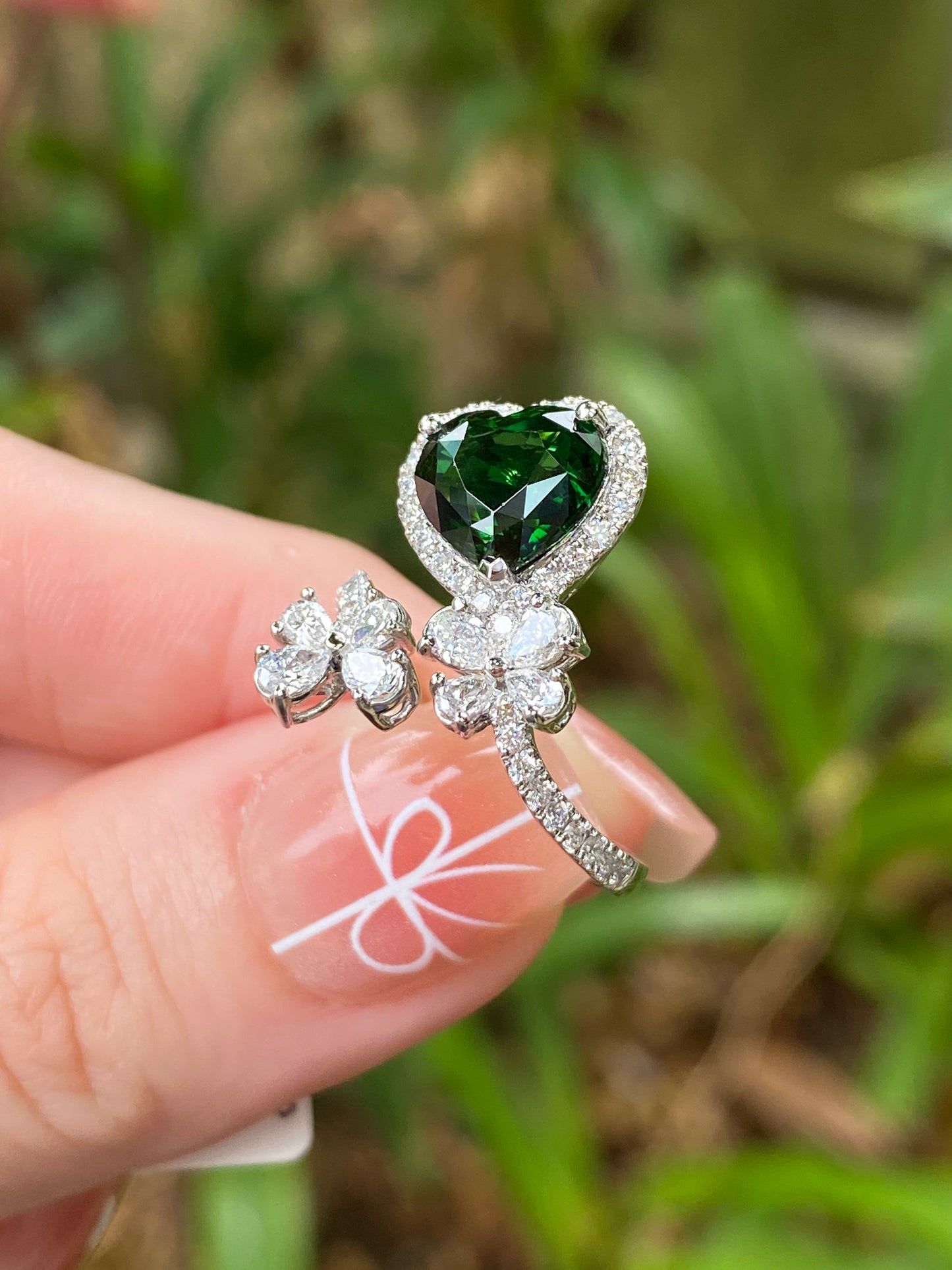 Natural Green Garnet Tsavorite 2.52ct Ring