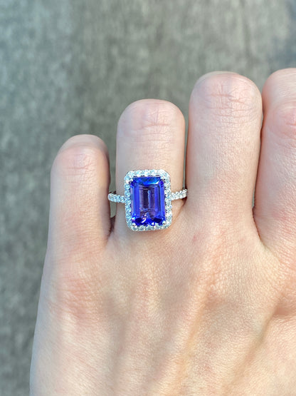 Natural Tanzanite 3.27ct Ring Set With Natural Diamonds In 18K White Gold Singapore Gemstone Fine Jewellery