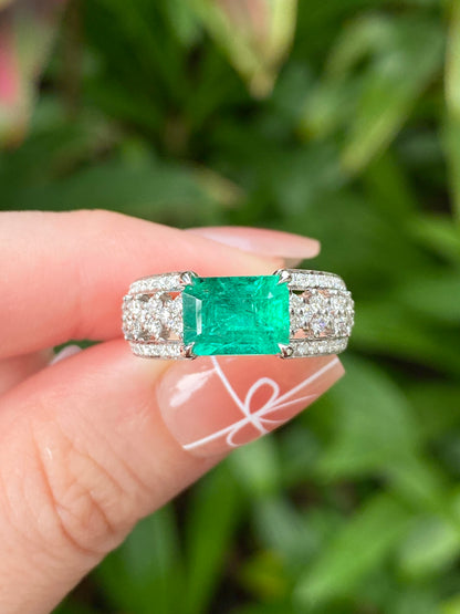Natural Emerald 1.77ct Ring