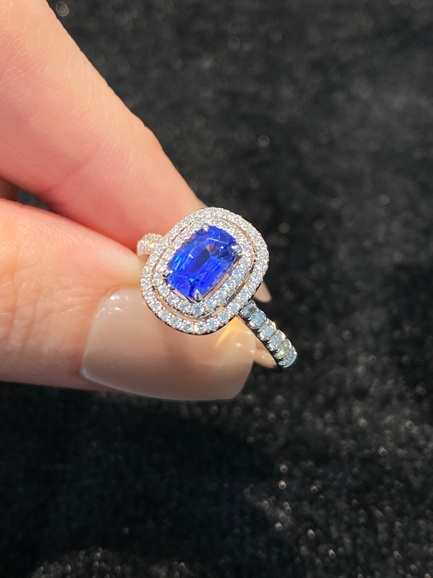 Natural Blue Sapphire 1.17ct Ring