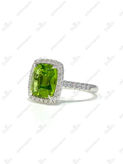 Natural Peridot 3.21ct Ring