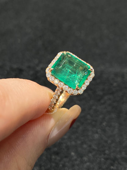 Natural Emerald 3.04ct Ring