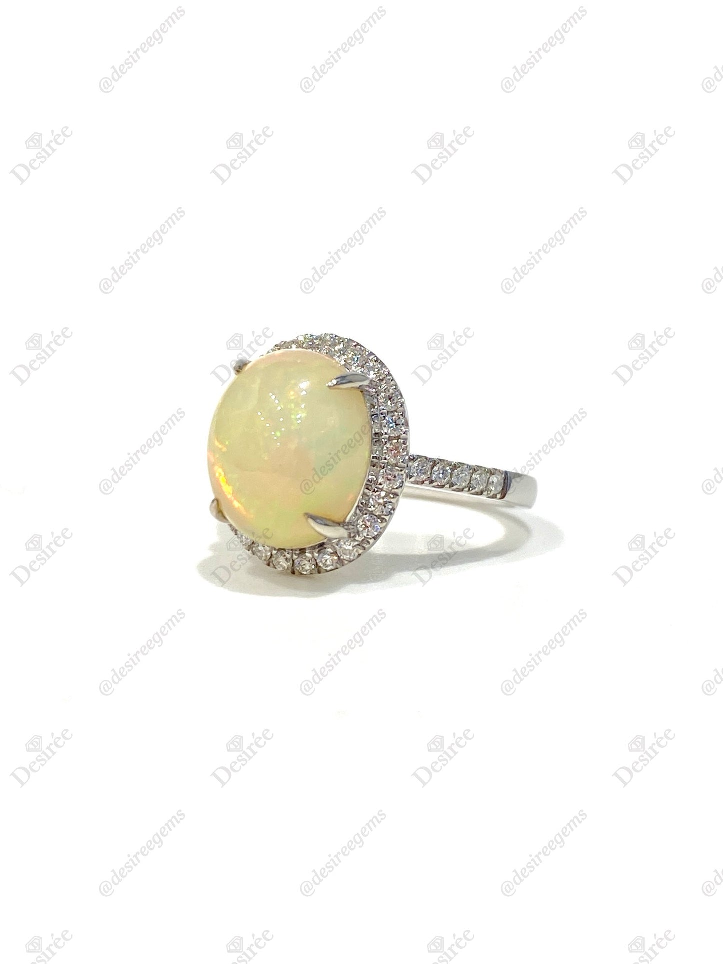 Natural Opal 3.09ct Ring