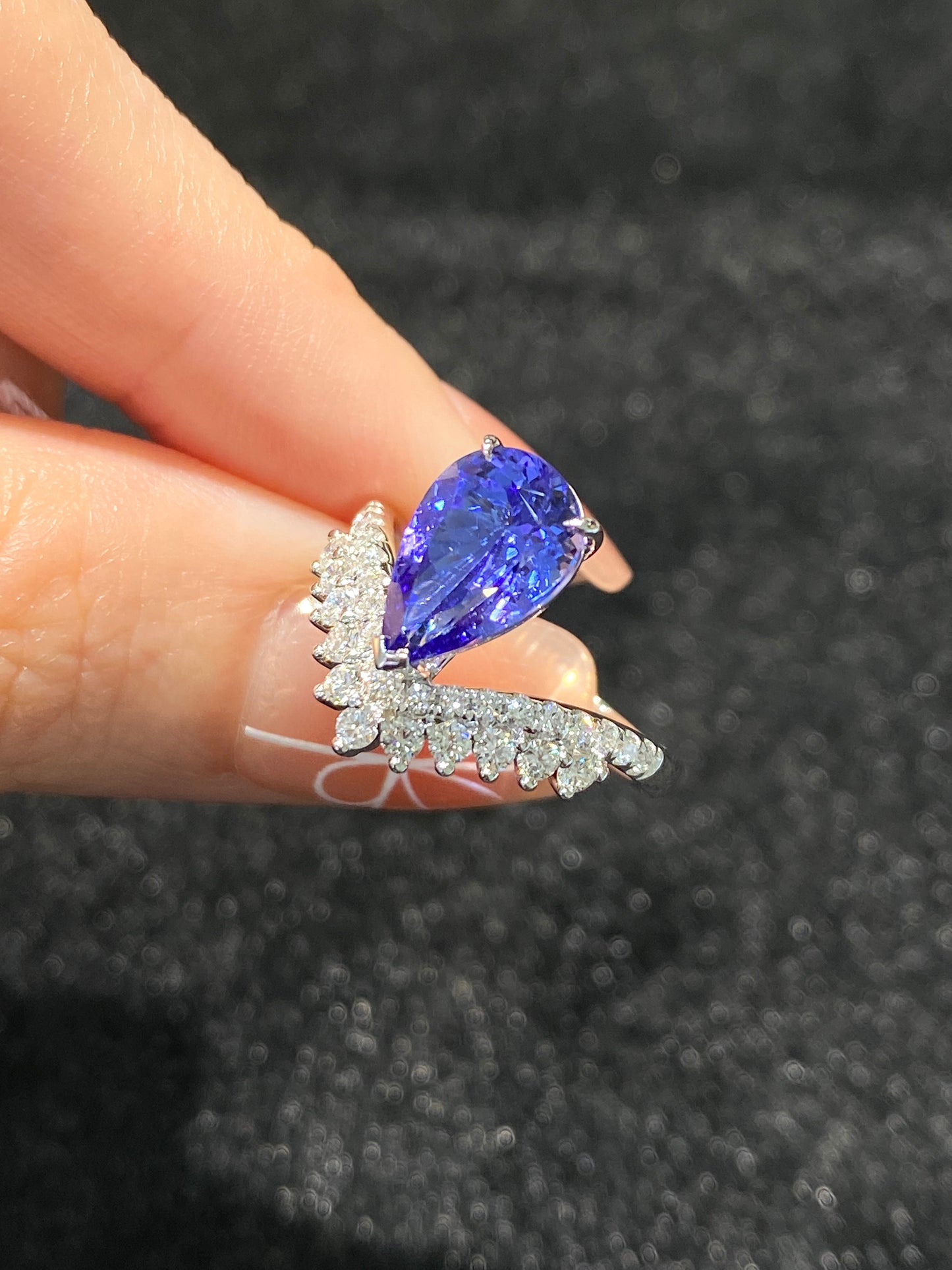 Natural Tanzanite 2.59ct Ring