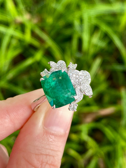 Natural Emerald 4.93ct Ring set with Natural Diamonds in 18K White Gold Singapore Gemstone Fine Jewelry