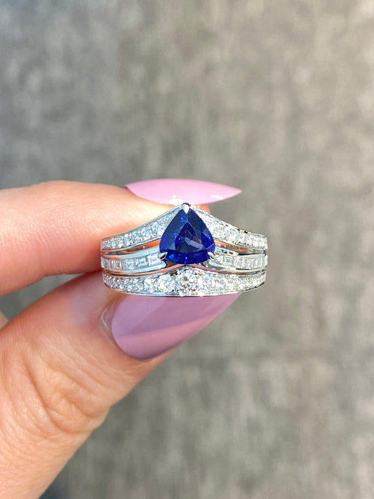 Natural Blue Sapphire Ring 1.26ct set with natural diamonds in 18k white gold