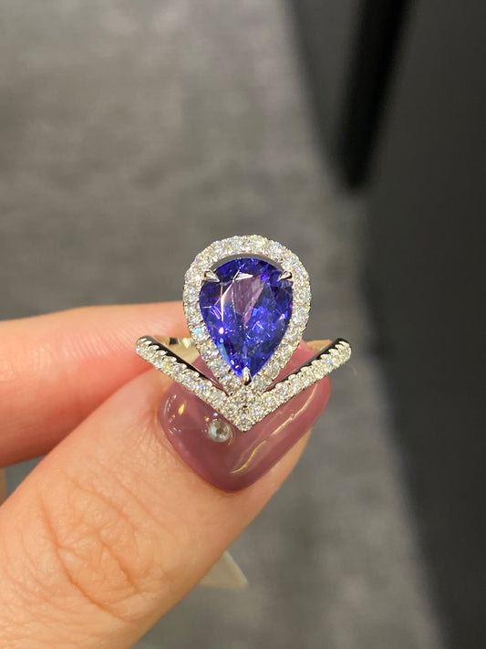 Natural Tanzanite 2.32ct Ring