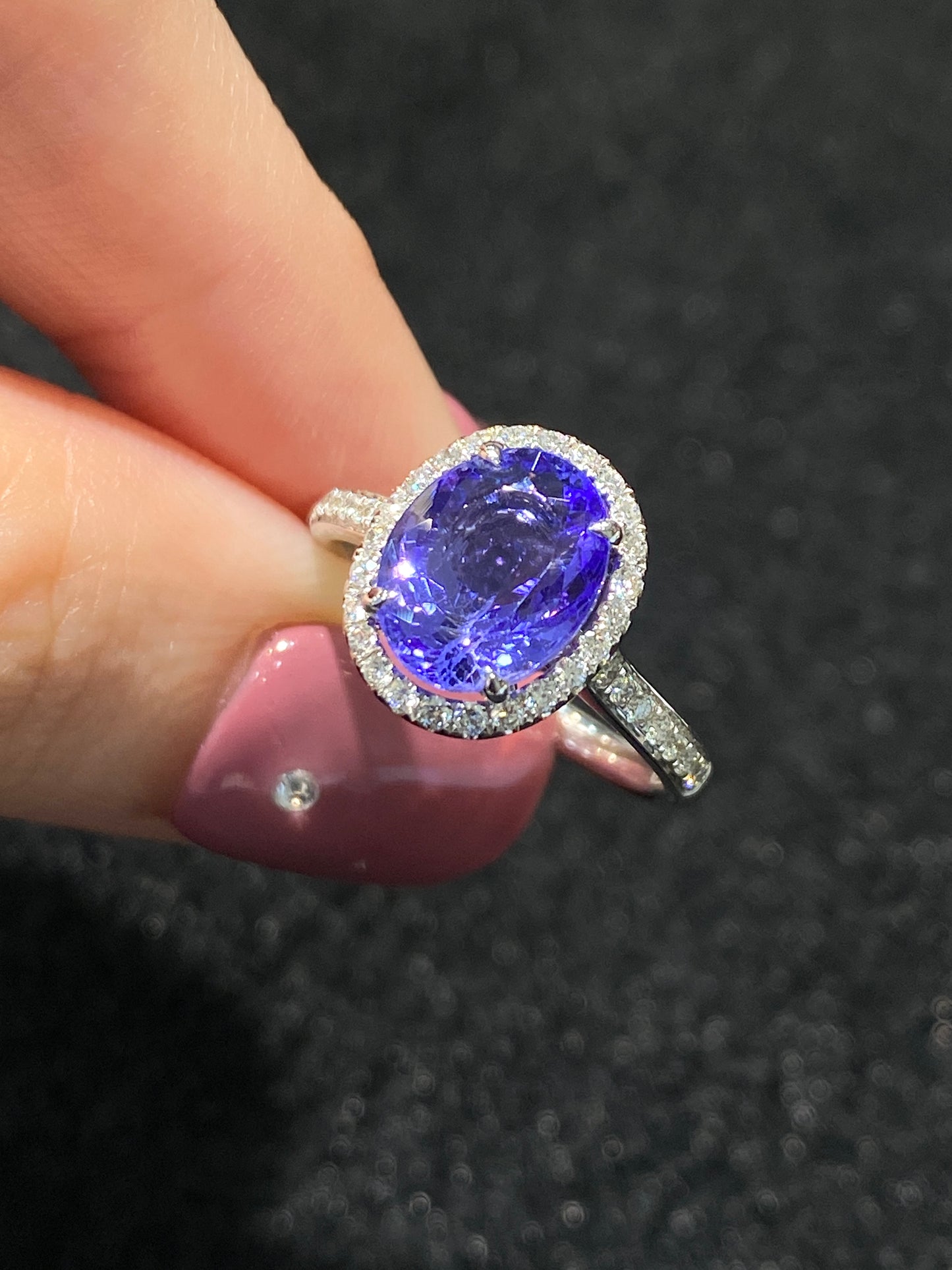 Natural Tanzanite 2.72ct Ring