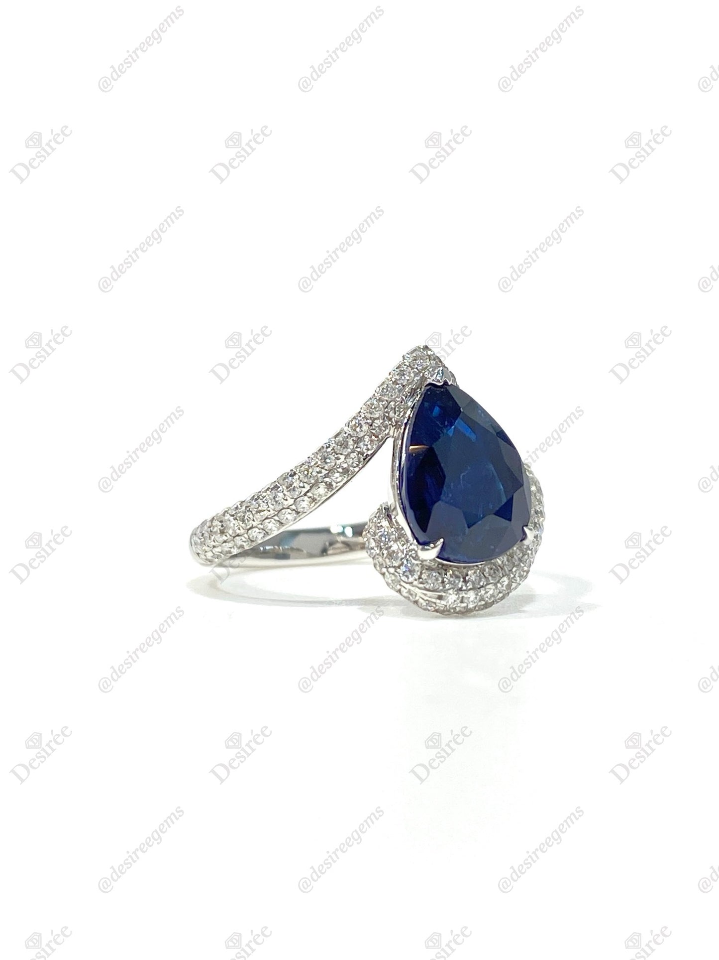 Natural Royal Blue Sapphire 3.37ct Ring