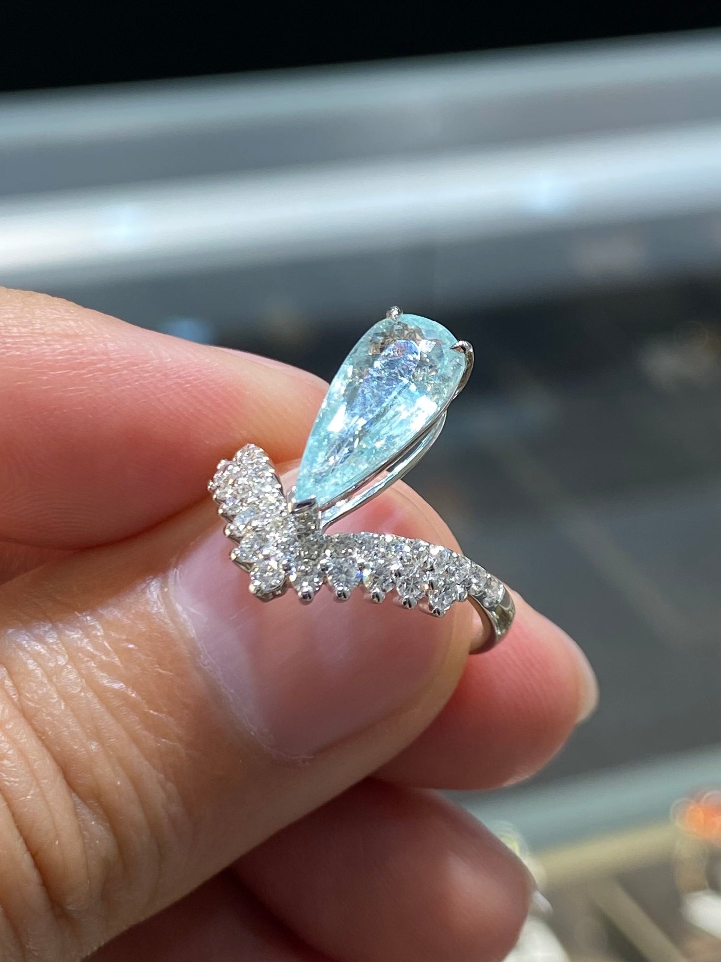 Natural Paraiba Tourmaline 2.17ct Ring