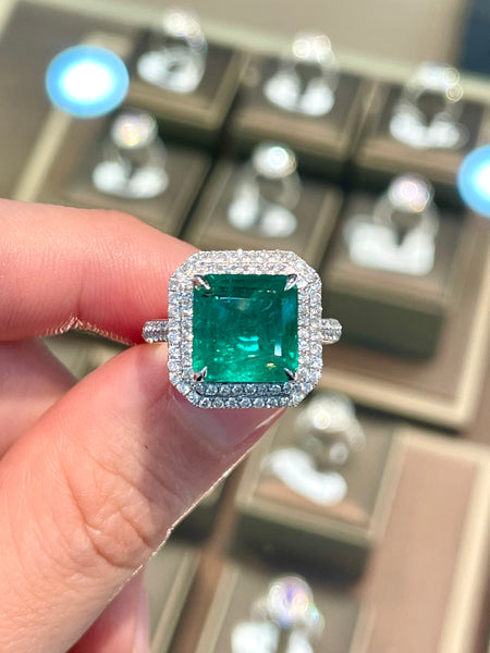 Natural Emerald 4.32ct Ring Set With Natural Diamonds In 18K White Gold Fine Jewellery
