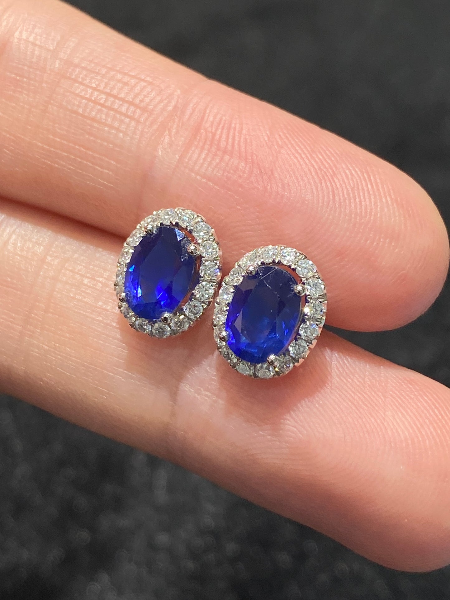 Blue Sapphire 2.16ct Earrings