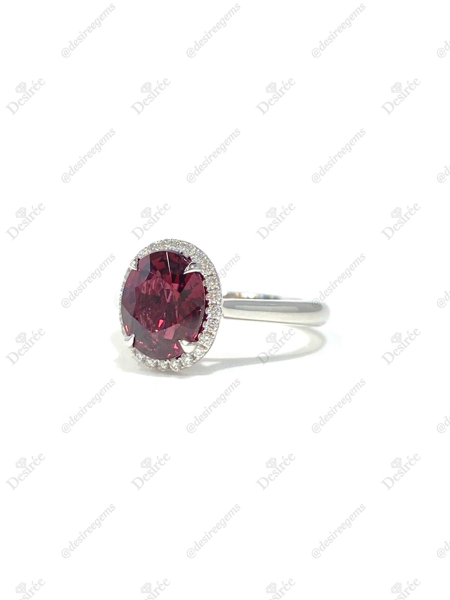 Natural Red Garnet 2.52ct Ring