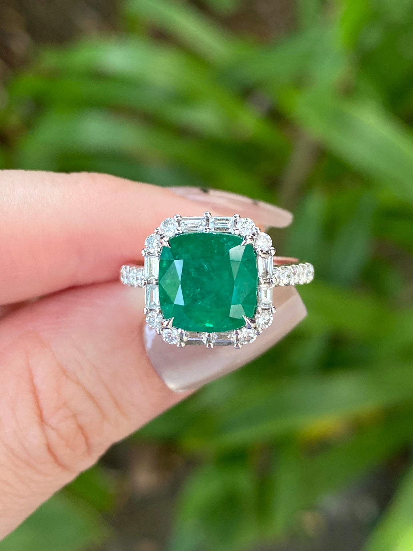 Natural Emerald 3.34ct Ring