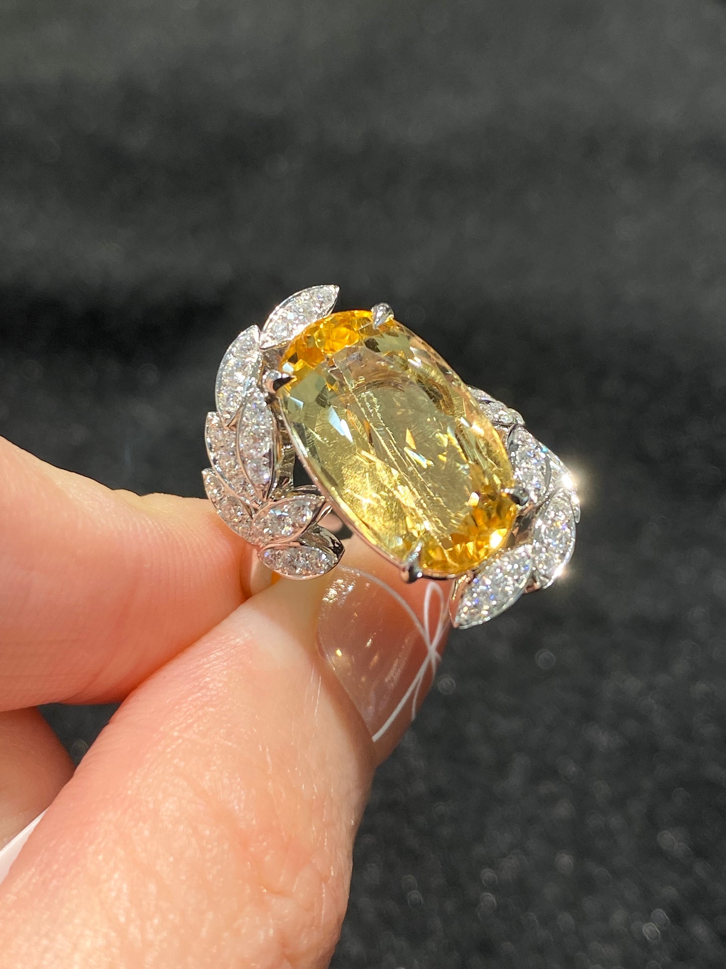 Natural Topaz 8.32ct Ring