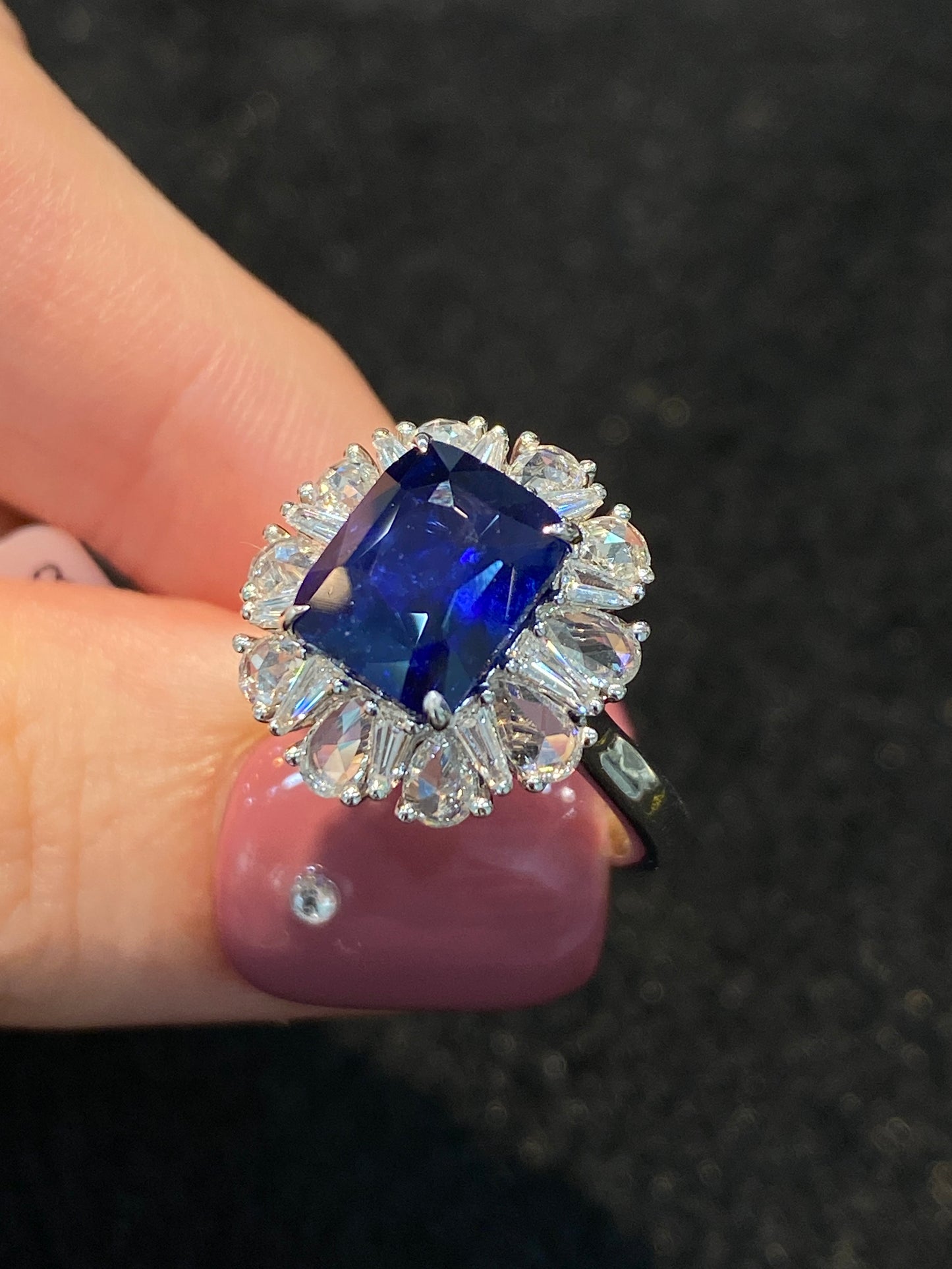 Natural Royal Blue Sapphire 3.48ct Ring