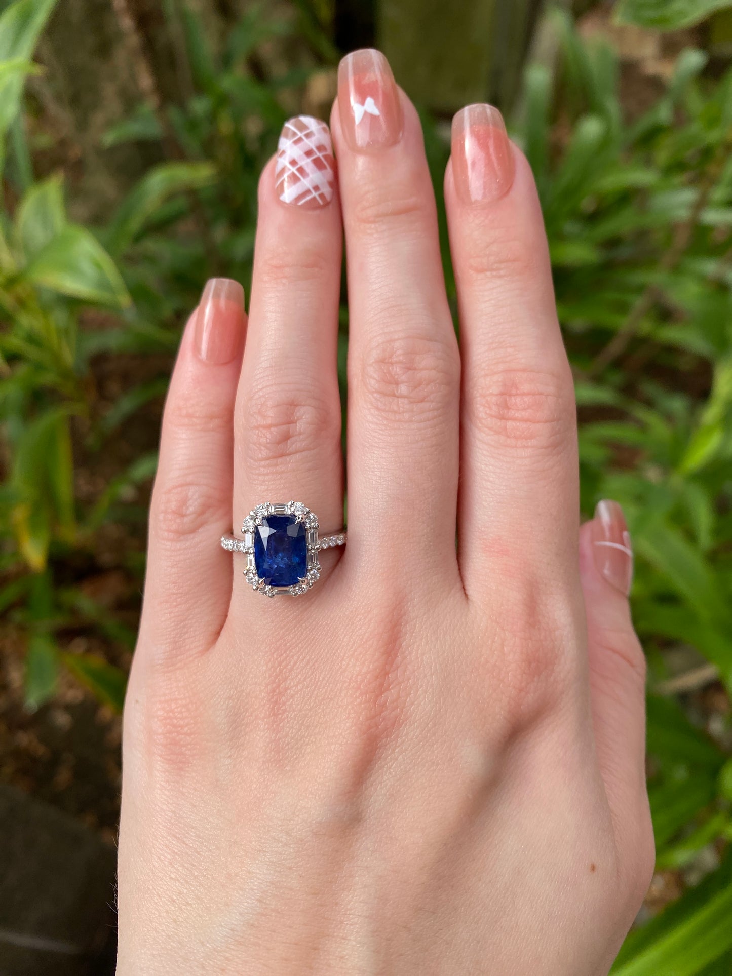 Natural Royal Blue Sapphire 4.19ct Ring