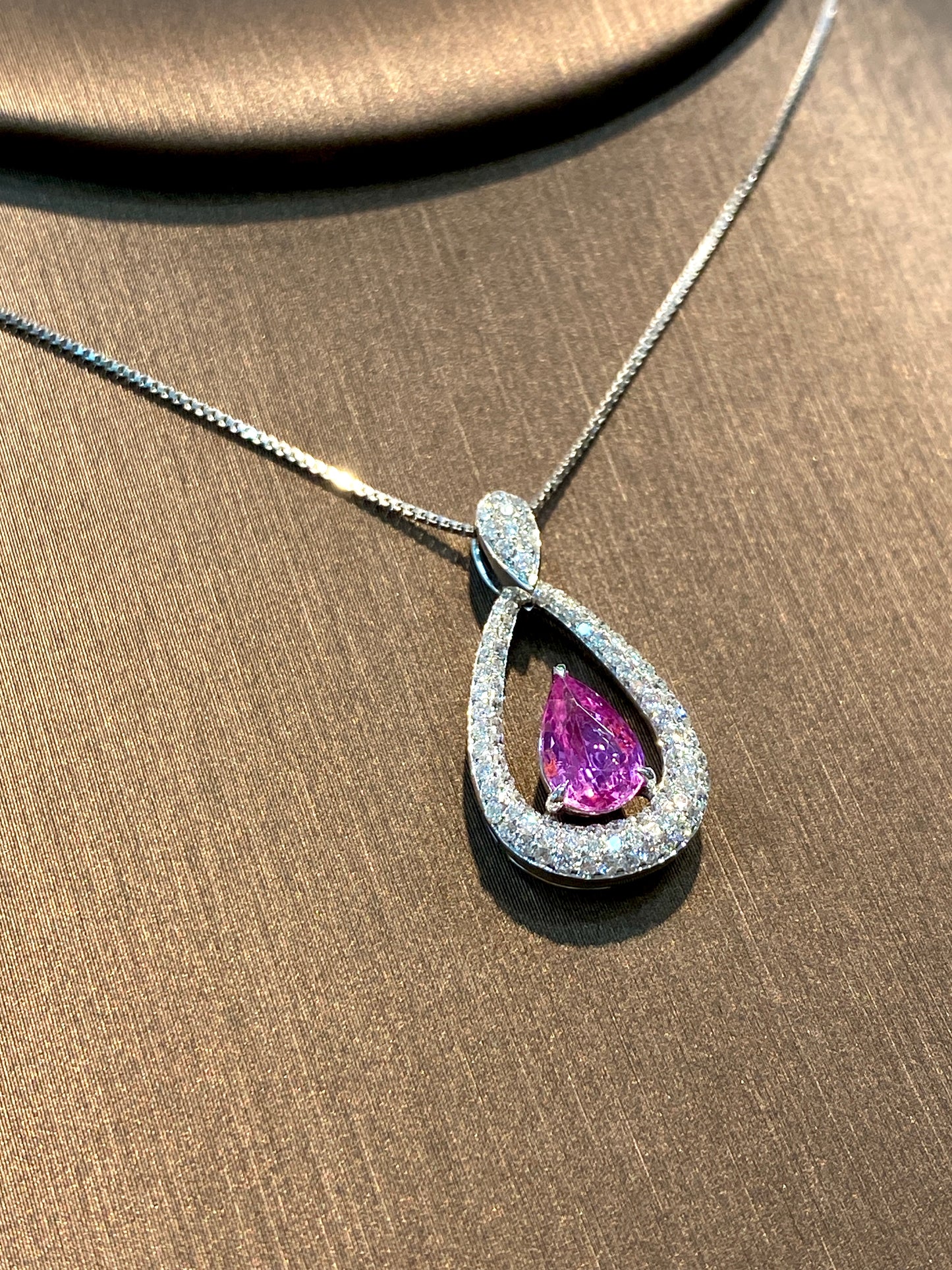 Natural Pink Sapphire Pendant 1.04ct