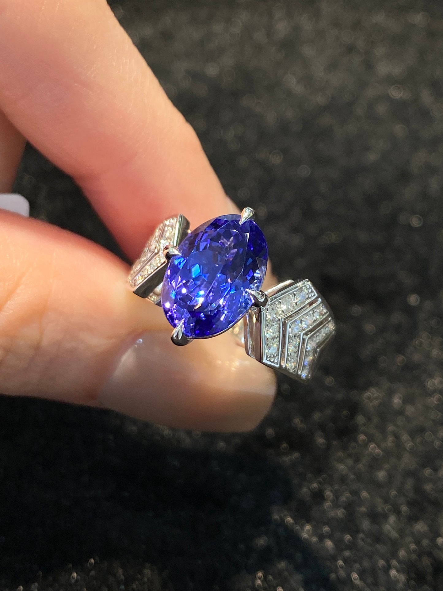 Natural Tanzanite 5.34ct Ring